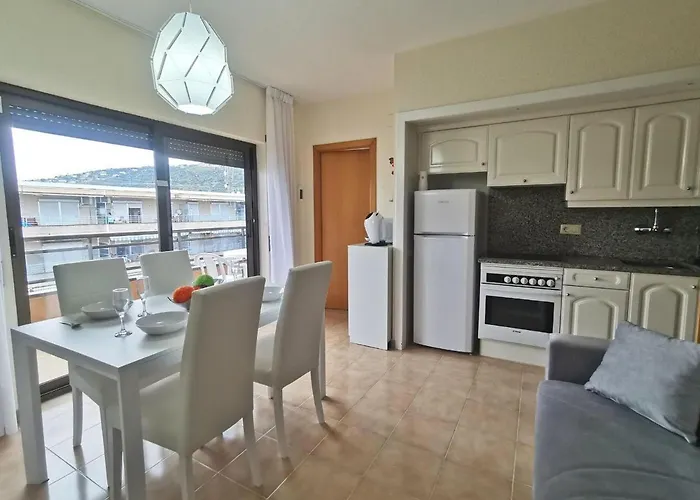 Appartement En El Centro De Con Piscina, Terraza Y Cerca De La Playa - Es-209-45 *